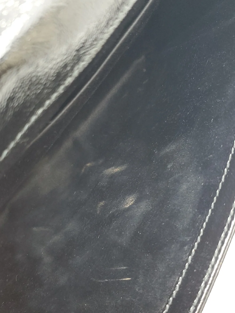 YSL Textured Patent Monogram Large Belle De Jour Clutch - Picture 13 of 14